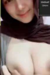 Queen Livu Melet Nyepong Anu Kompilasi VC Bareng