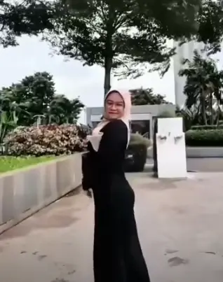 Video Viral Lagi Ramai Kompilasi Hijab Rini Tobrut
