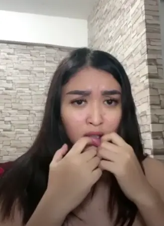 Video Viral Tante Cantik Toge Pecinta Brondong