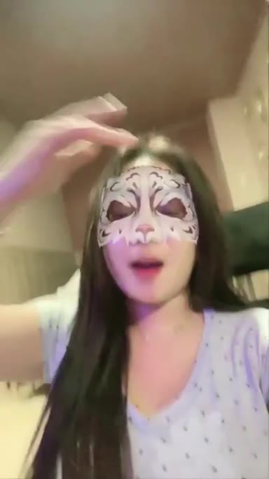 Video Viral Naomi Tobrut Ajak Bestie Threesome