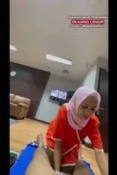 Bokep Indo Terbaru Mbak jilbab pijat sampai salah tingkah Koleksi Pejuang Lendir