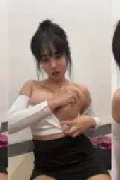 Nana Toge Bingung Cara Jepit Dildo yang Benar Mango