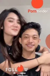 Poster udah udah gilak loe kenapa sayang plisss udah gue mau nangis ayy enak kan sayang (2023)